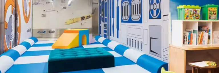 ANAラウンジのキッズスペース
