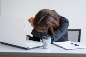 低学歴は転職が不利になる？学歴関係なく活躍できる業界と転職成功法