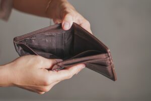 任意整理の支払いが遅れたらどうなる？遅延のリスクと確実な完済方法